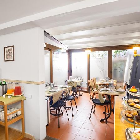 Hotel Piazza Di Spagna Рим Екстер'єр фото