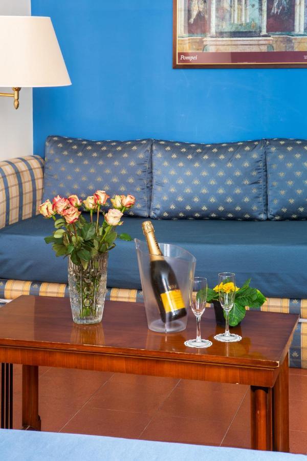 Hotel Piazza Di Spagna Рим Екстер'єр фото